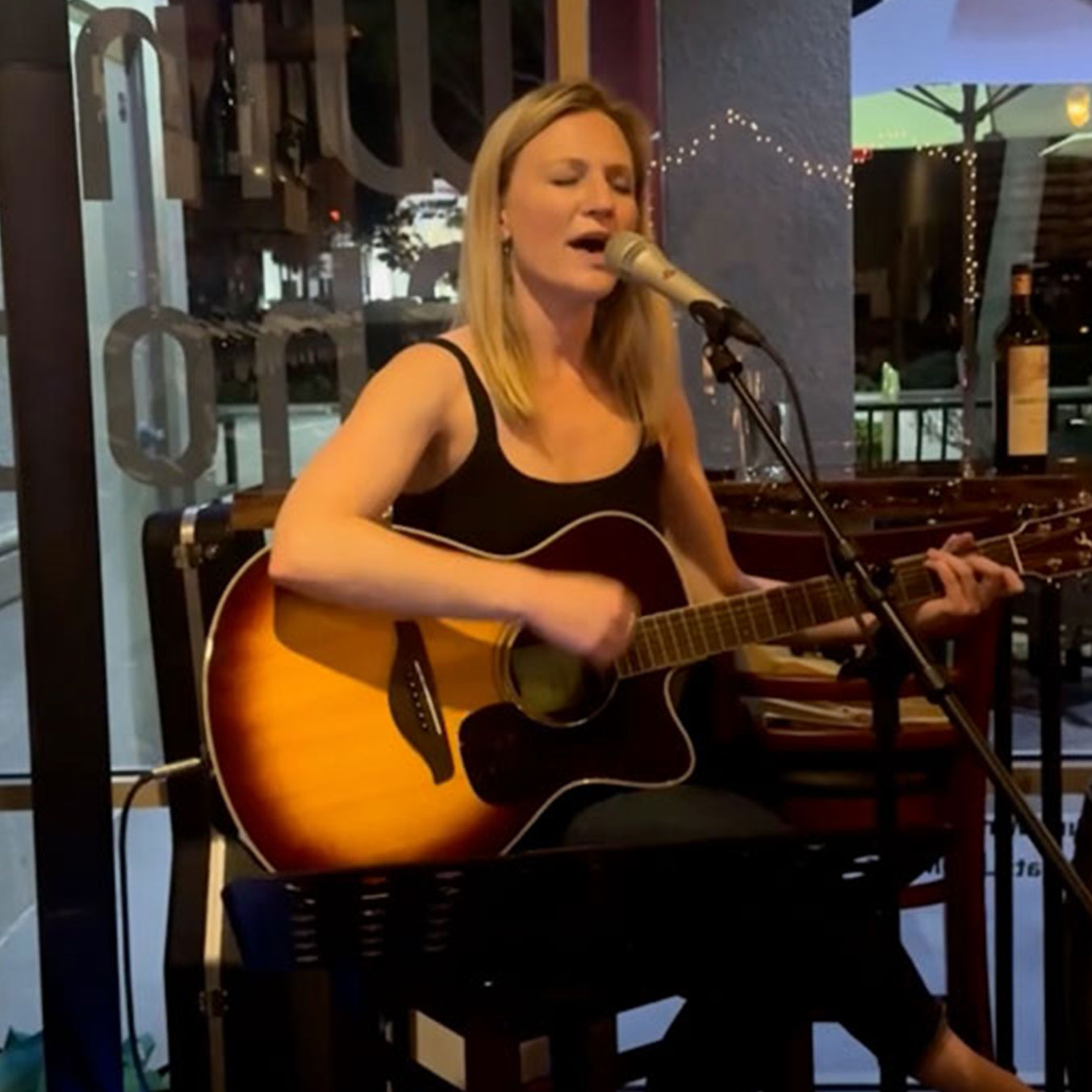 95andVine-Sara-Marie-music-weekends